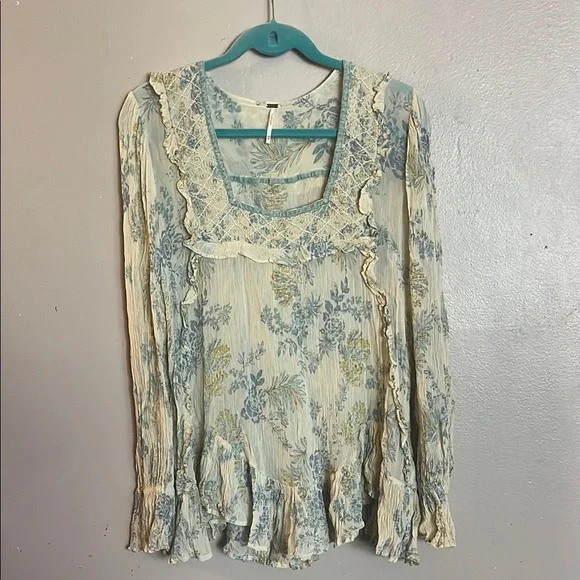 Free People Cream Boho Floral Lace Trim Women's Top - Picture 1 of 10